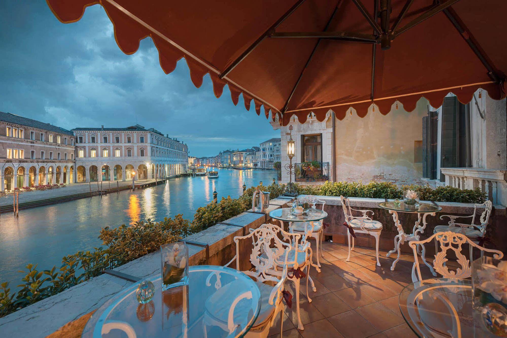 Отель Al Ponte Antico Венеция Экстерьер фото